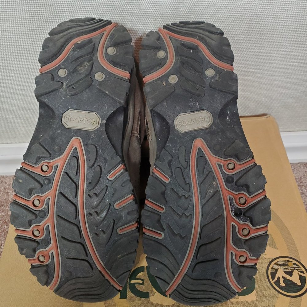 Nevados Boomerang II, Mid, Woman's Hiking Boot, 6.5 - EUC - Picture 9 of 11